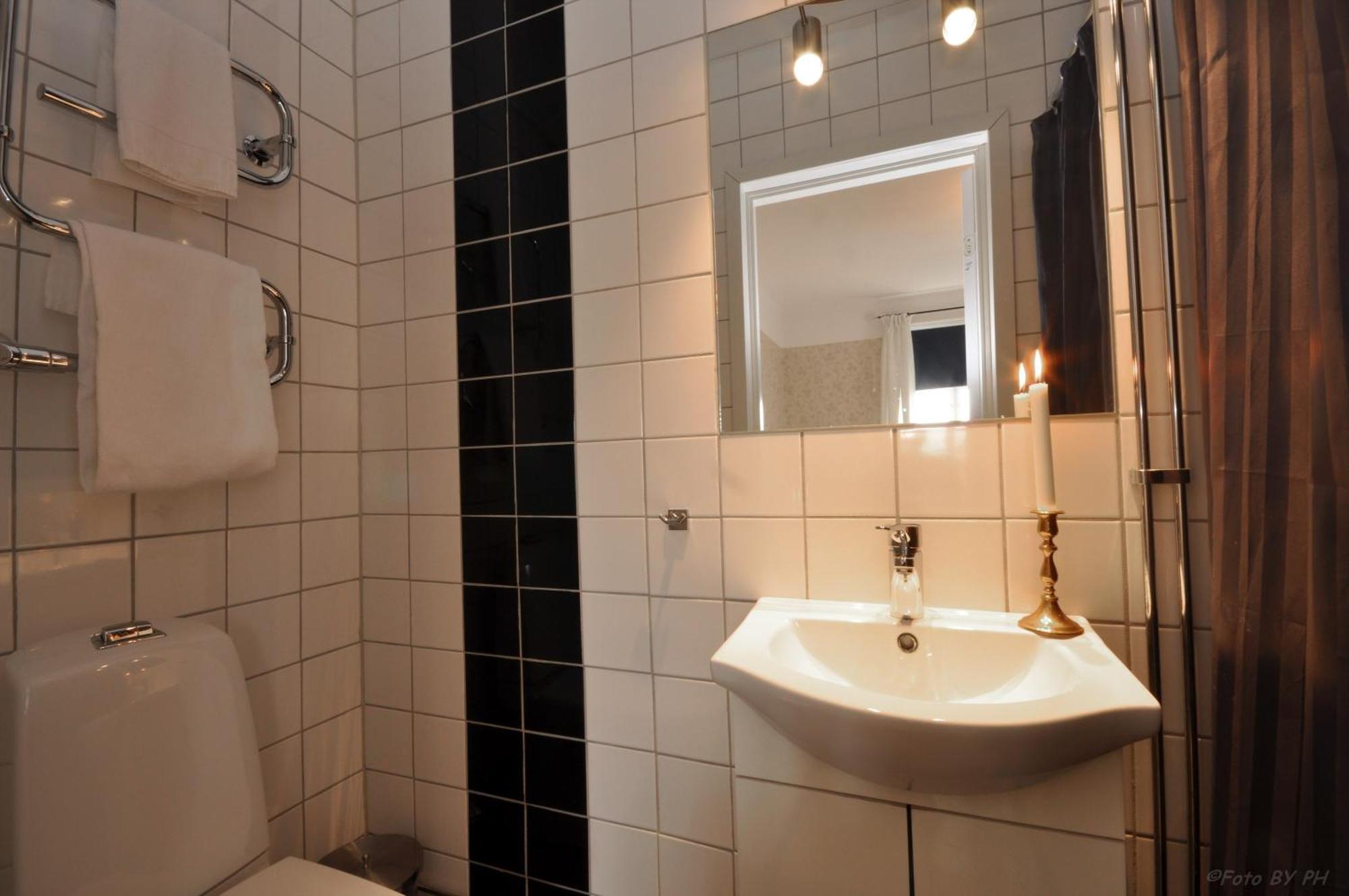 Pensionat Praestgarden Töreboda Pokoj fotografie